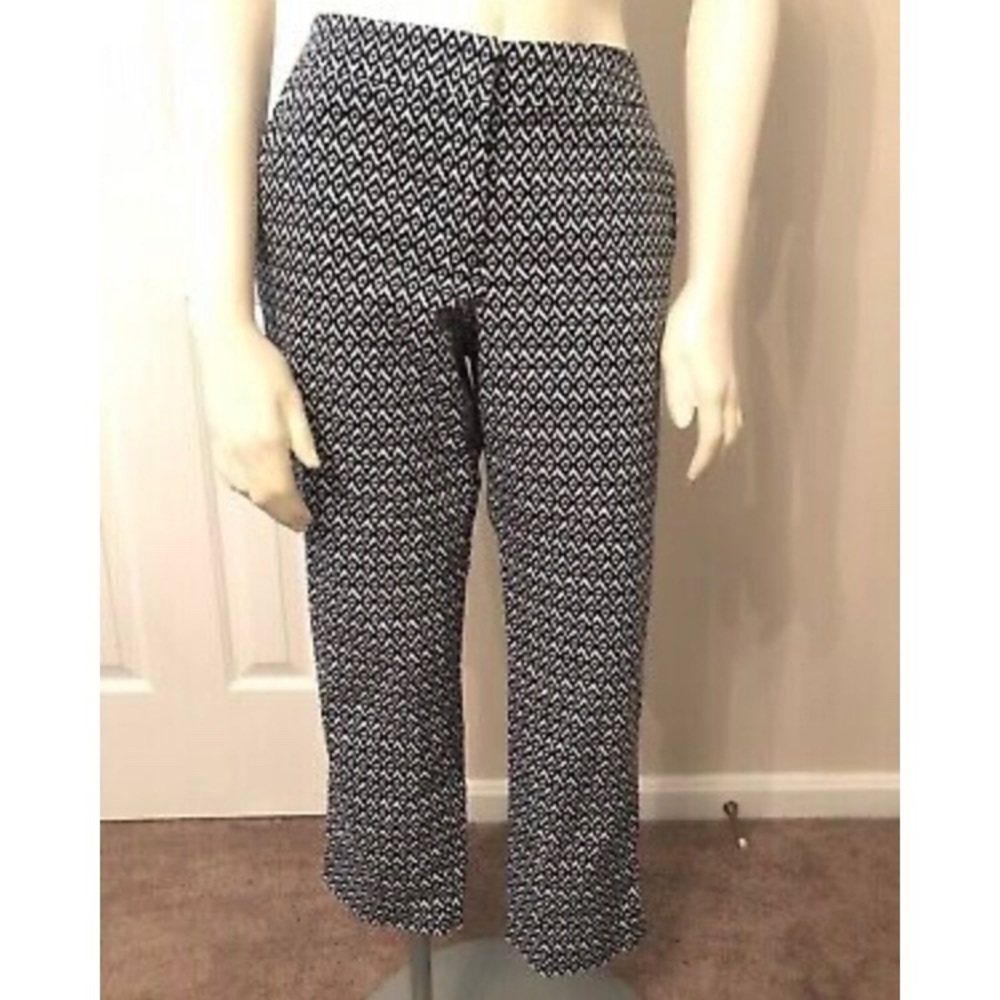 Navy and White ankle pant sz 8